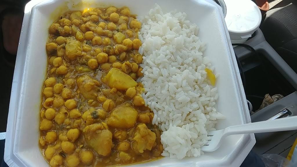 Dis Cuisine: Trinidad Flavors | restaurant | 1427 Garden St, Titusville, FL 32796, USA | 3215011228 OR +1 321-501-1228