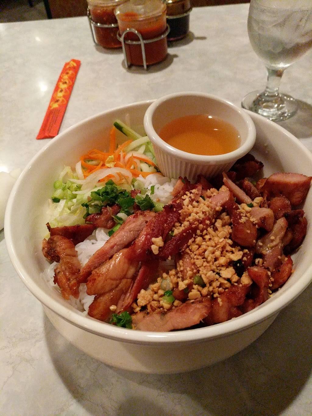 Pho Lemongrass | restaurant | 239 Harvard St, Brookline, MA 02446, USA | 6177318600 OR +1 617-731-8600