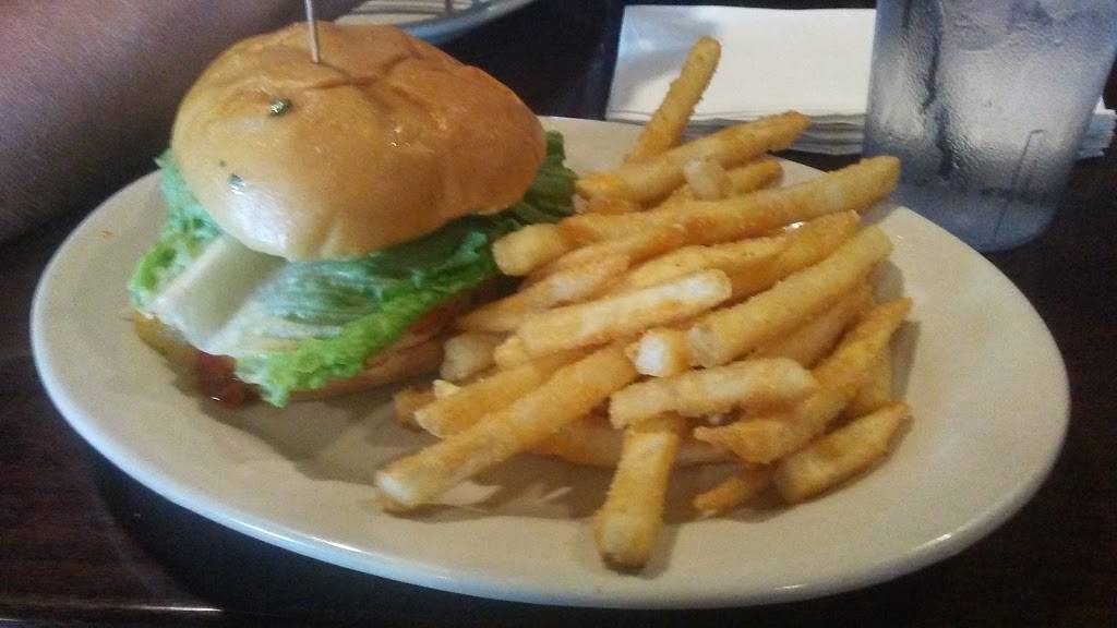 TDs Tailgate Grill | restaurant | 1645 N Main St, North Canton, OH 44720, USA | 3303059660 OR +1 330-305-9660