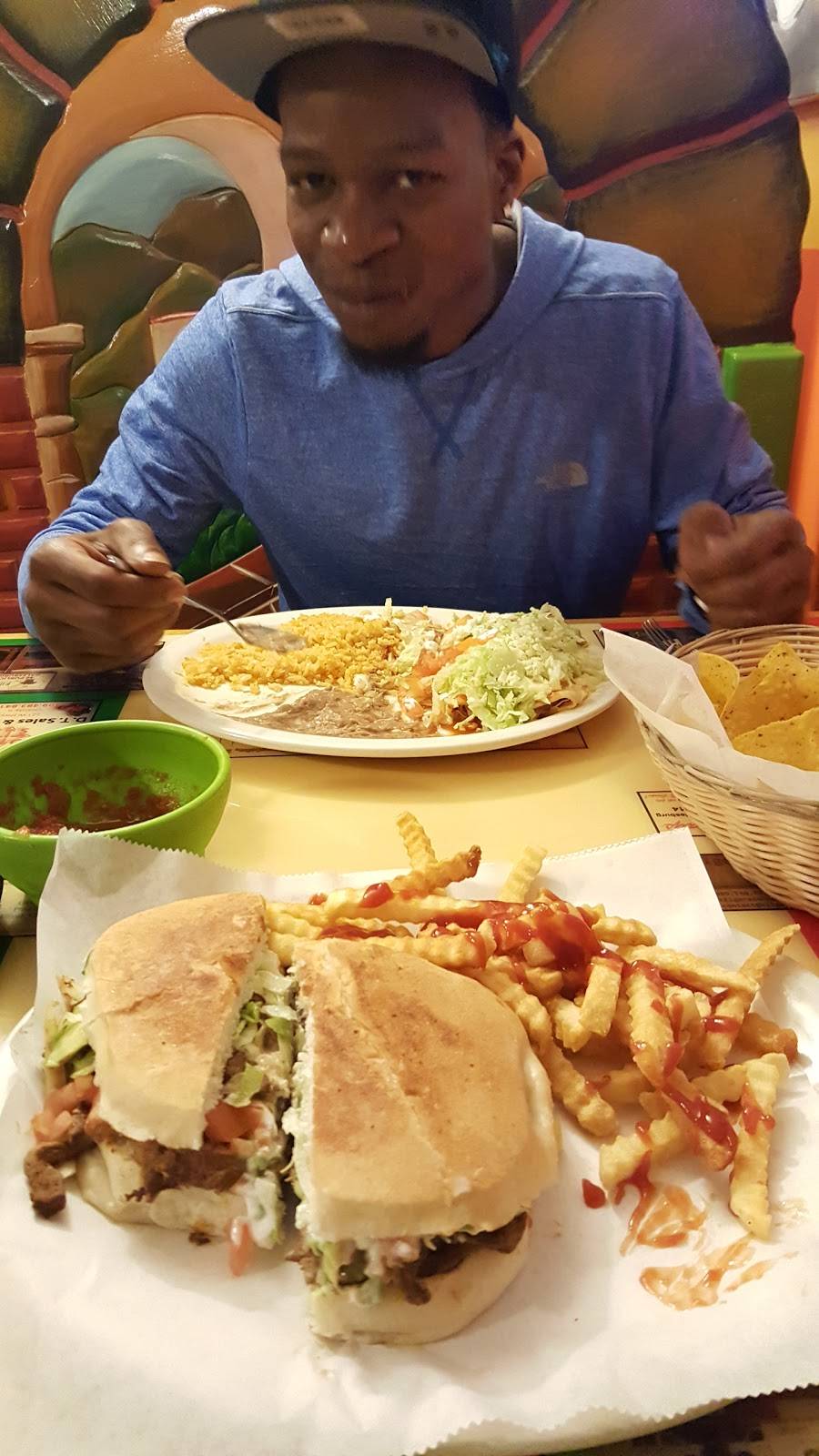 El Rancherito | restaurant | 1824 N Henderson St, Galesburg, IL 61401, USA | 3093412233 OR +1 309-341-2233