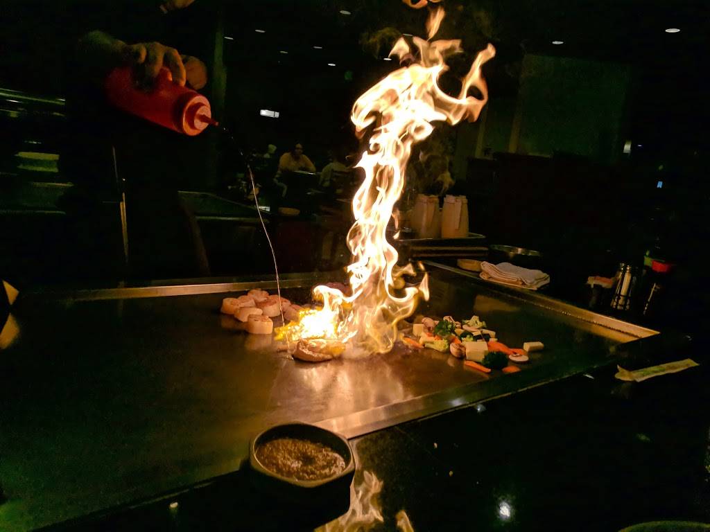 Hana Tokyo | restaurant | 5435 S Calle Santa Cruz #185, Tucson, AZ 85706, USA | 5208072212 OR +1 520-807-2212