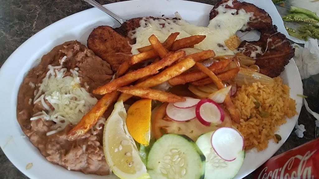 El Pollo Cris Cris | restaurant | 7025 S Pulaski Rd, Chicago, IL 60629, USA | 7732847227 OR +1 773-284-7227