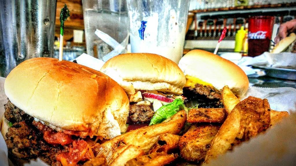 OBrions Pub & Grille | restaurant | 361 N Shelmore Blvd, Mt Pleasant, SC 29464, USA | 8433889733 OR +1 843-388-9733