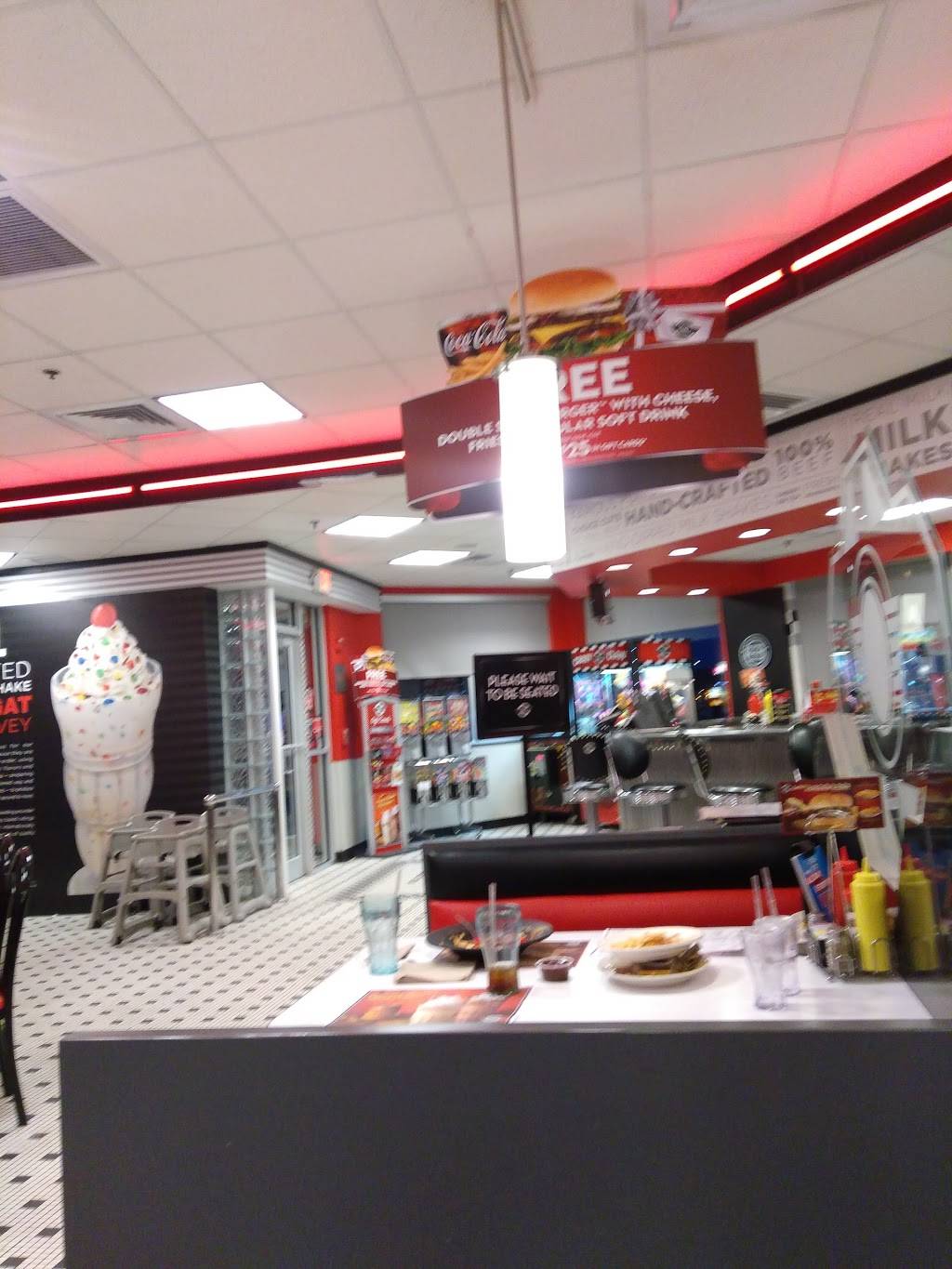 Steak n Shake | restaurant | 630 S Sutton Rd, Streamwood, IL 60107, USA | 6304978109 OR +1 630-497-8109