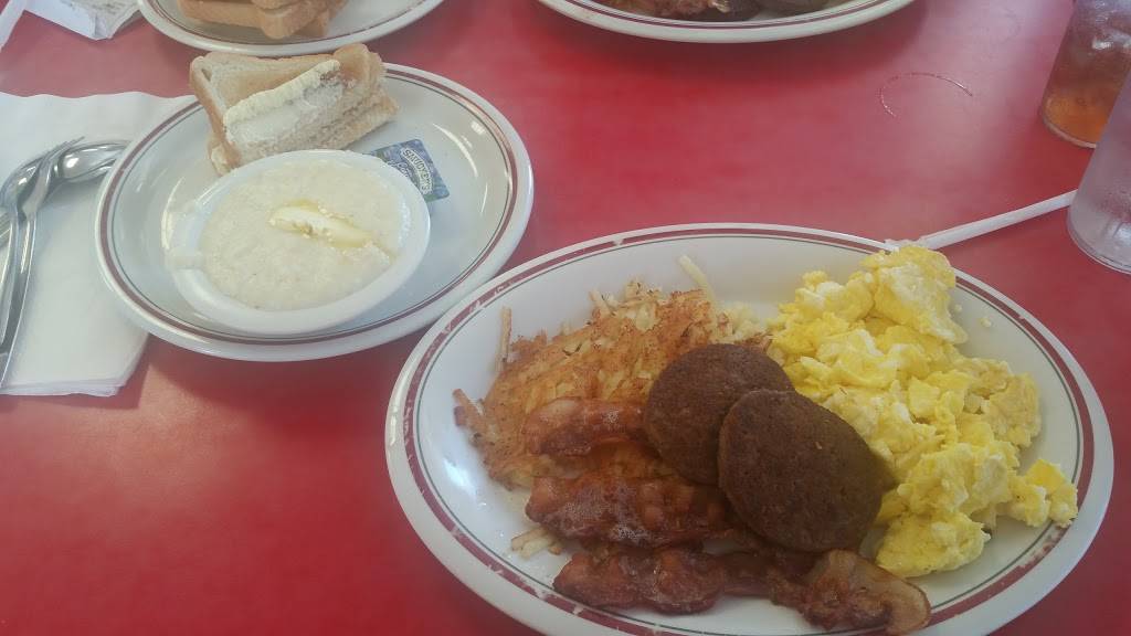 Huddle House | restaurant | 218 N Ron McNair Blvd, Lake City, SC 29560, USA | 8433945195 OR +1 843-394-5195