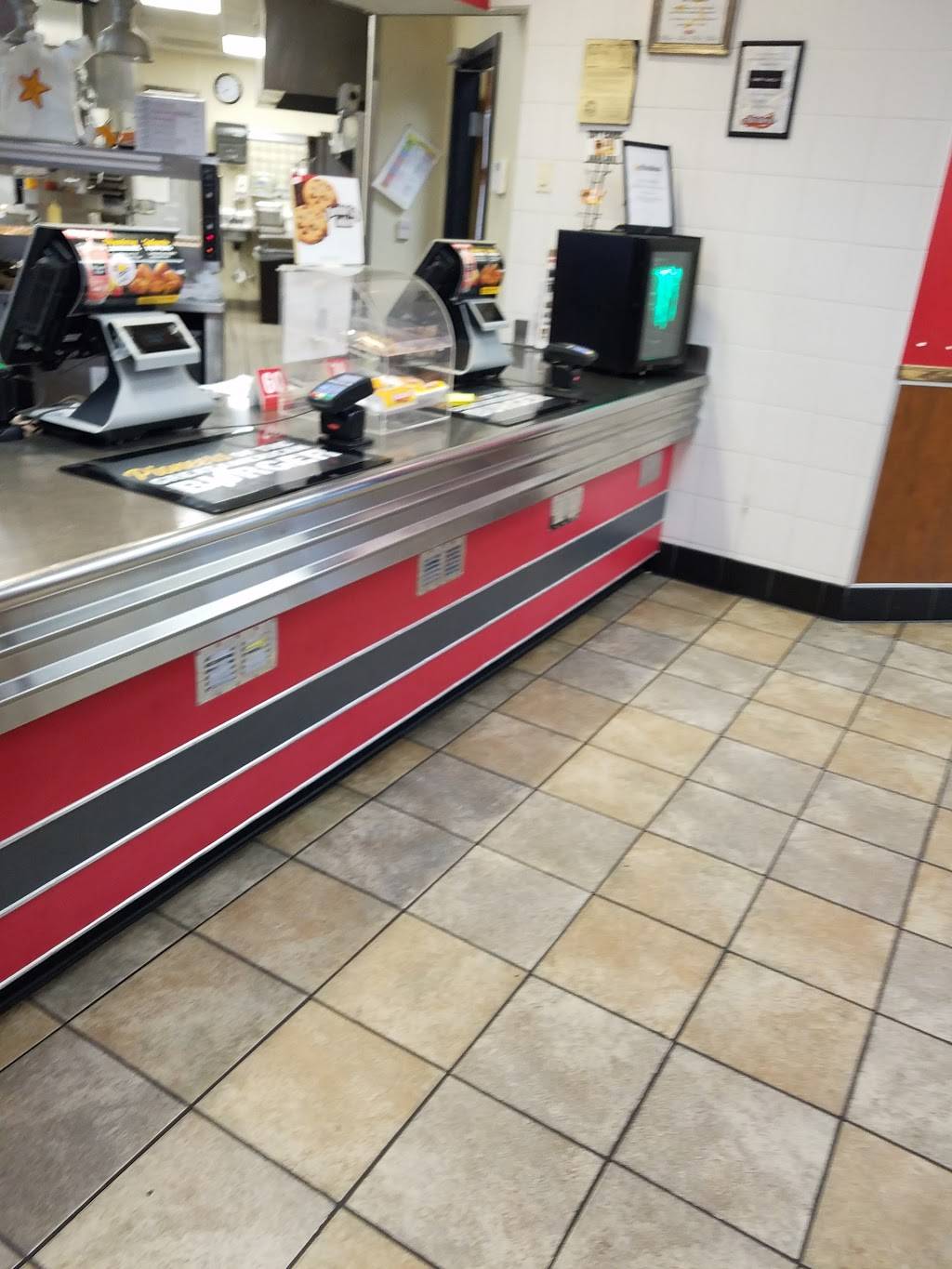 Hardees | restaurant | 630 Bypass 25 NE, Greenwood, SC 29646, USA | 8642233919 OR +1 864-223-3919