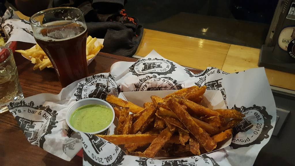 Harrys on the Hill | restaurant | 301 Atwells Ave, Providence, RI 02903, USA | 4012283336 OR +1 401-228-3336