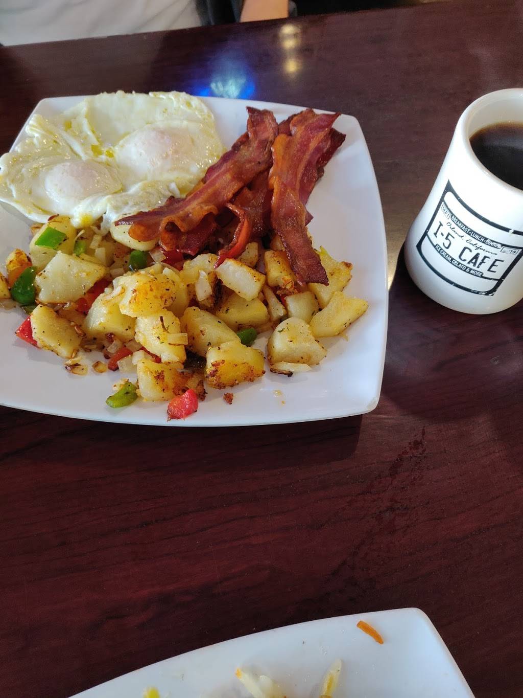 I 5 Cafe | restaurant | 1165 Hoff Way, Orland, CA 95963, USA | 5308653000 OR +1 530-865-3000