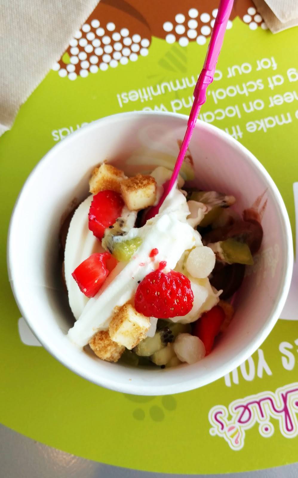 Menchies Frozen Yogurt | bakery | 972 Admiral Callaghan Ln Ste B1, Vallejo, CA 94591, USA | 7073735890 OR +1 707-373-5890