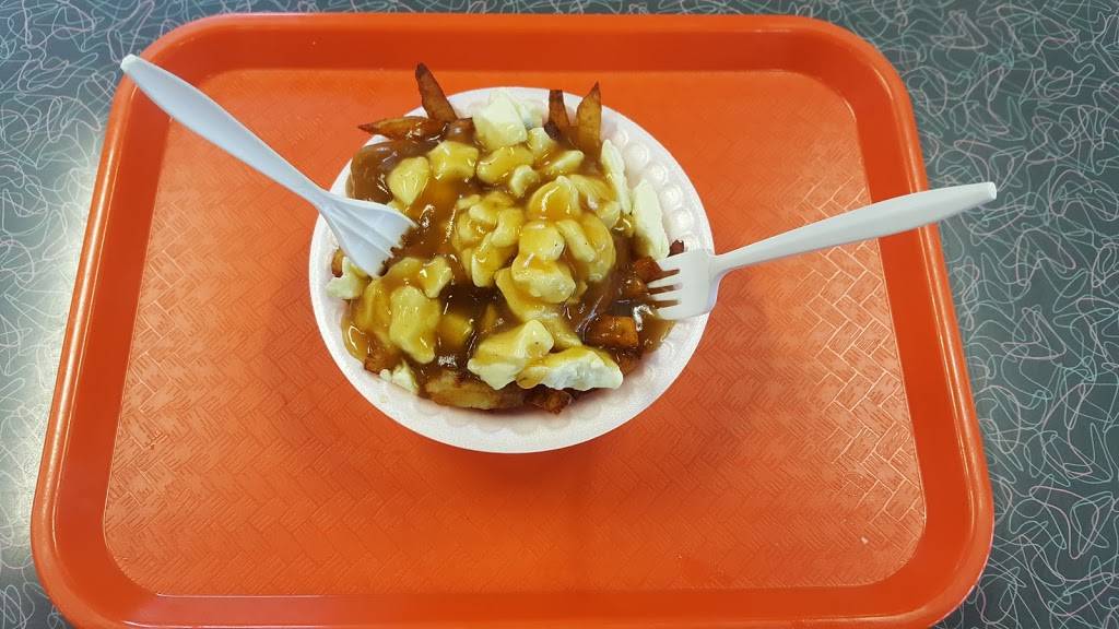 Casse-Croute Arc-en-Ciel | restaurant | 756 Boulevard des Laurentides, Piedmont, QC J0R 1K0, Canada | 4502273534 OR +1 450-227-3534