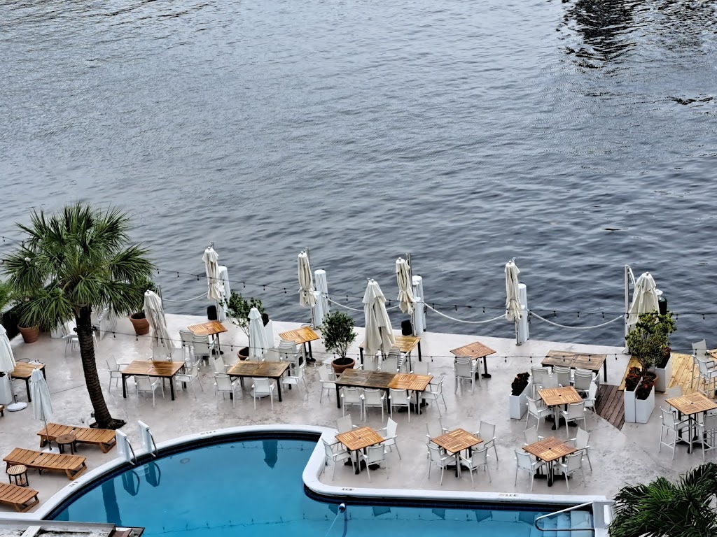 Sands Harbor Resort & Marina | restaurant | 125 N Riverside Dr, Pompano Beach, FL 33062, USA | 9549429100 OR +1 954-942-9100