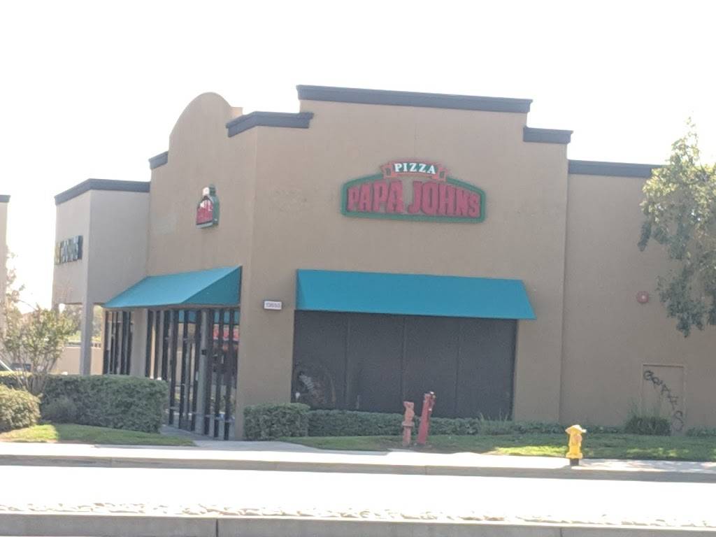 Papa Johns Pizza | restaurant | 13655 E Foothill Blvd, Fontana, CA 92335, USA | 9094630660 OR +1 909-463-0660