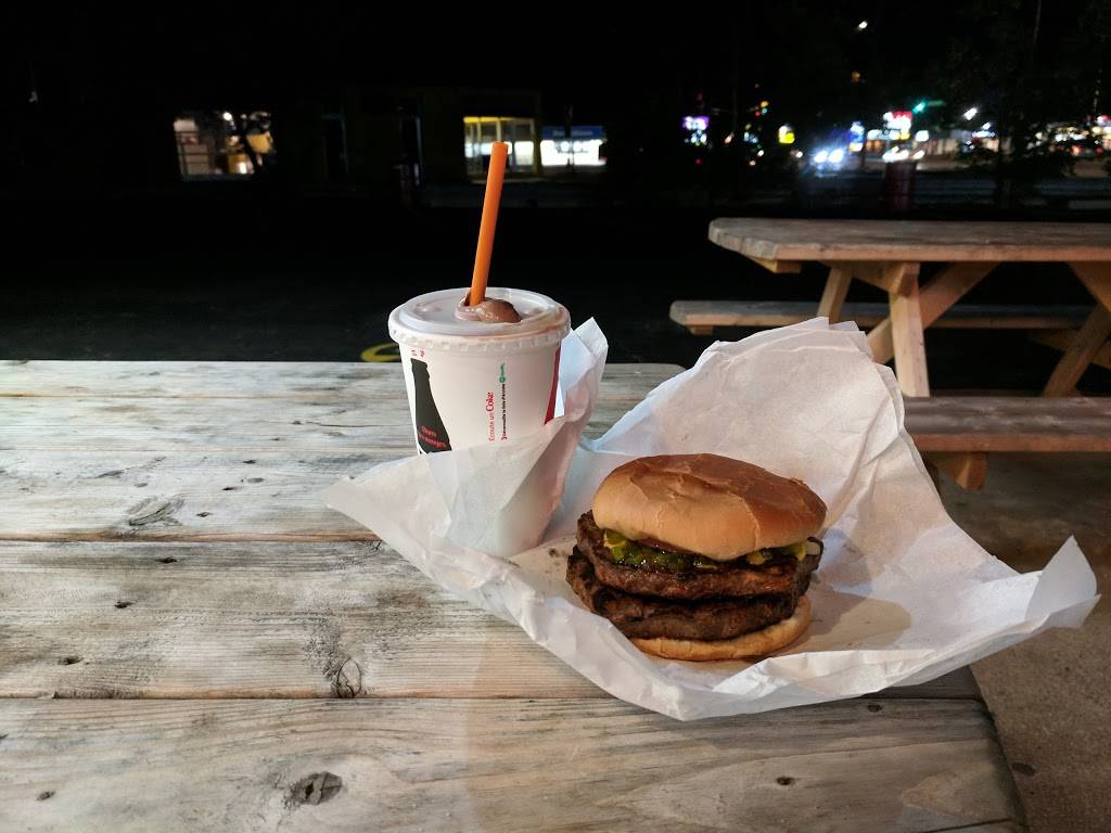 Sonnys | restaurant | 256 Weber St N, Waterloo, ON N2J 3H7, Canada | 5198841750 OR +1 519-884-1750