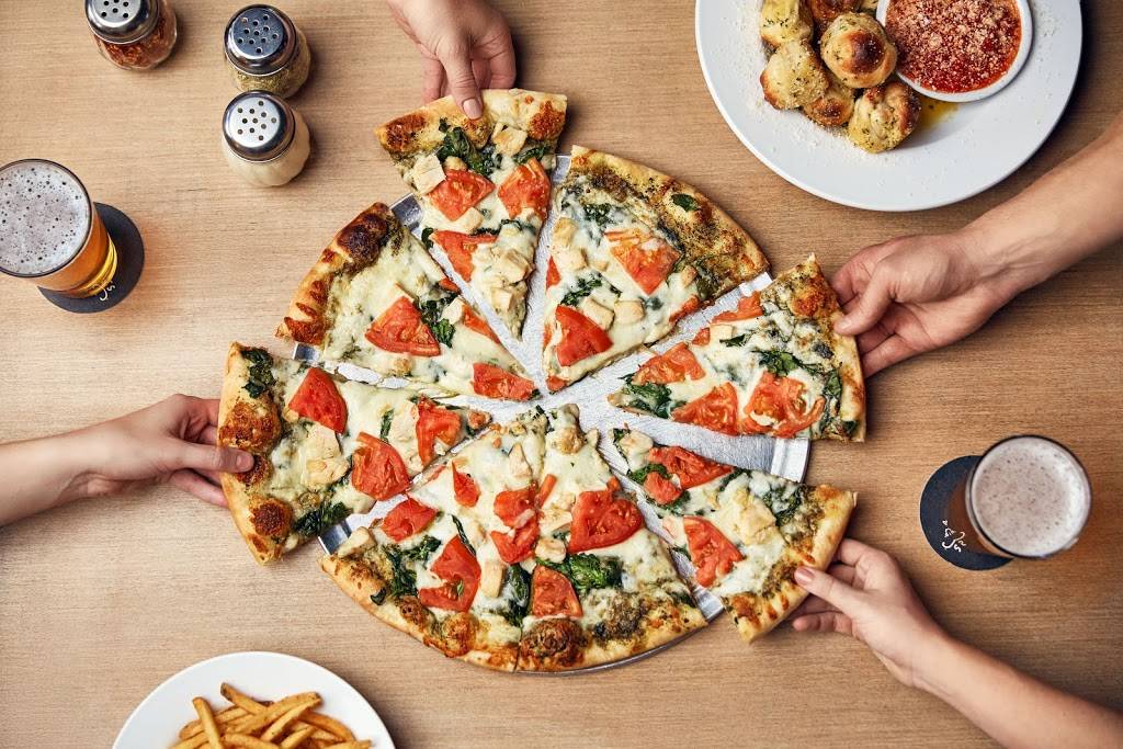 Johnnys New York Style Pizza | meal delivery | 2911 Chapel Hill Rd #255, Douglasville, GA 30135, USA | 6782148486 OR +1 678-214-8486