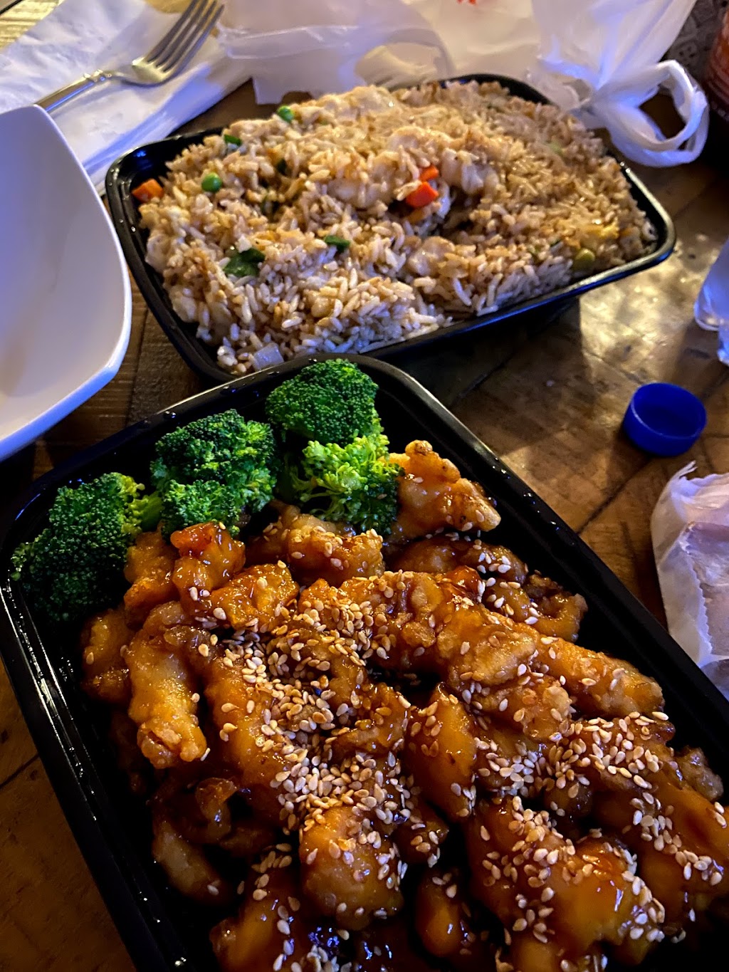 New China Station | restaurant | 2411 W North Ave, Chicago, IL 60647, USA | 7732521023 OR +1 773-252-1023