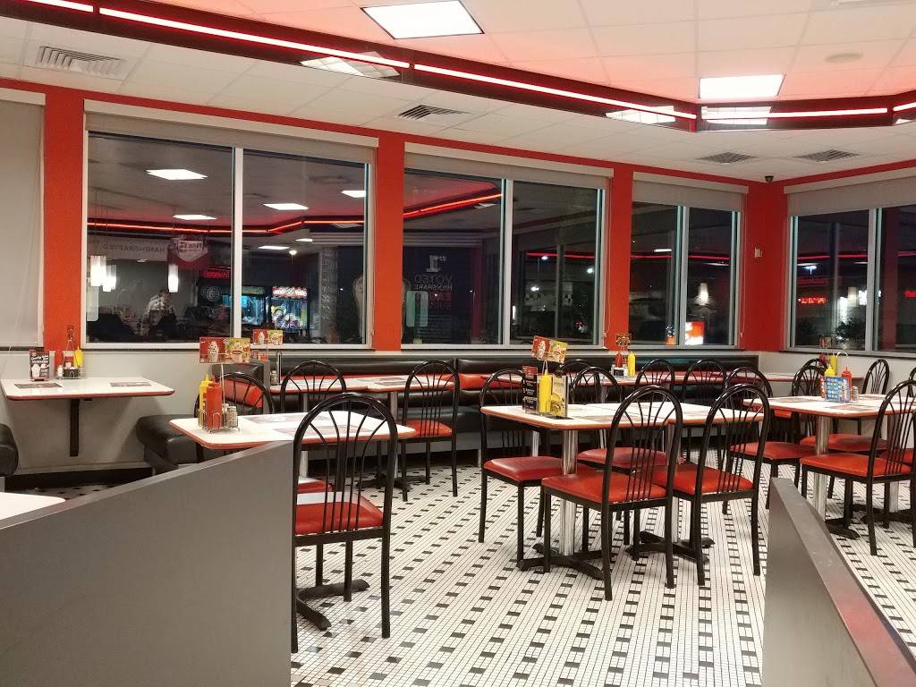 Steak n Shake | restaurant | 835 Robert Raymond Dr, Lake St Louis, MO 63367, USA | 6366251820 OR +1 636-625-1820