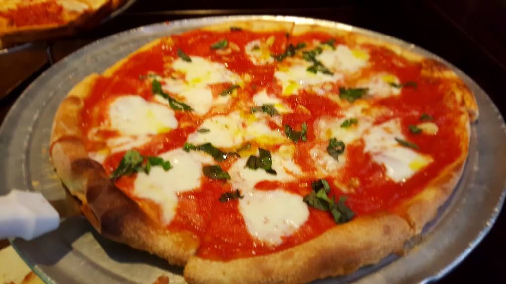 New York City Pizza | restaurant | 190 E Bay St #102, Charleston, SC 29401, USA | 8438055933 OR +1 843-805-5933