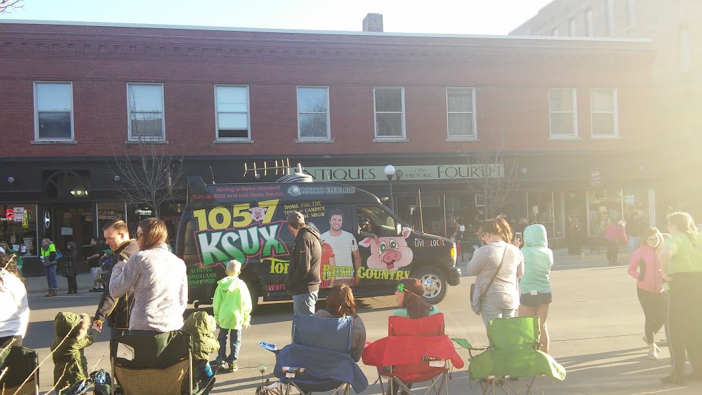 Buffalo Alice | restaurant | Lee Block, 1022 4th St, Sioux City, IA 51101, USA | 7122554822 OR +1 712-255-4822