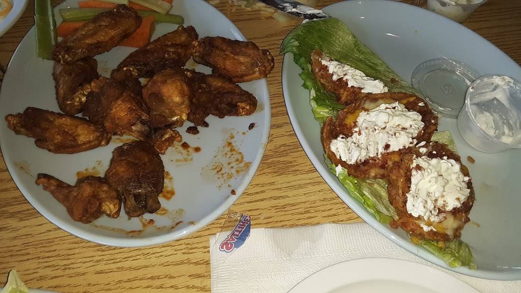 Cafe Hot Wing | restaurant | 6595 Tara Blvd, Jonesboro, GA 30236, USA | 7704713200 OR +1 770-471-3200