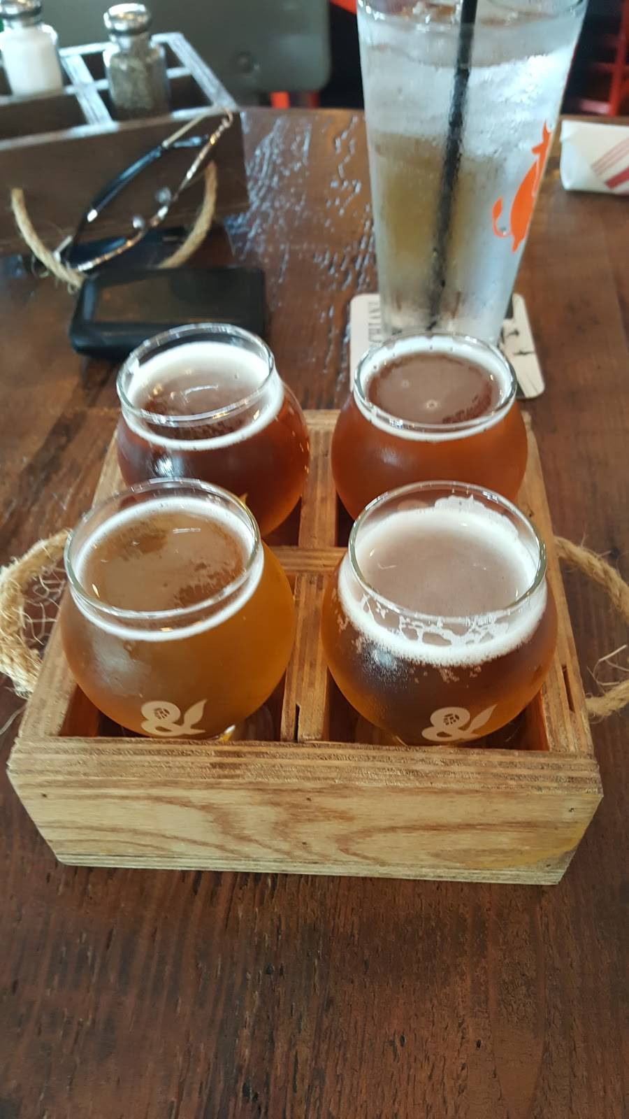 Moo & Brew | restaurant | 1300 Central Ave, Charlotte, NC 28205, USA | 9805854148 OR +1 980-585-4148