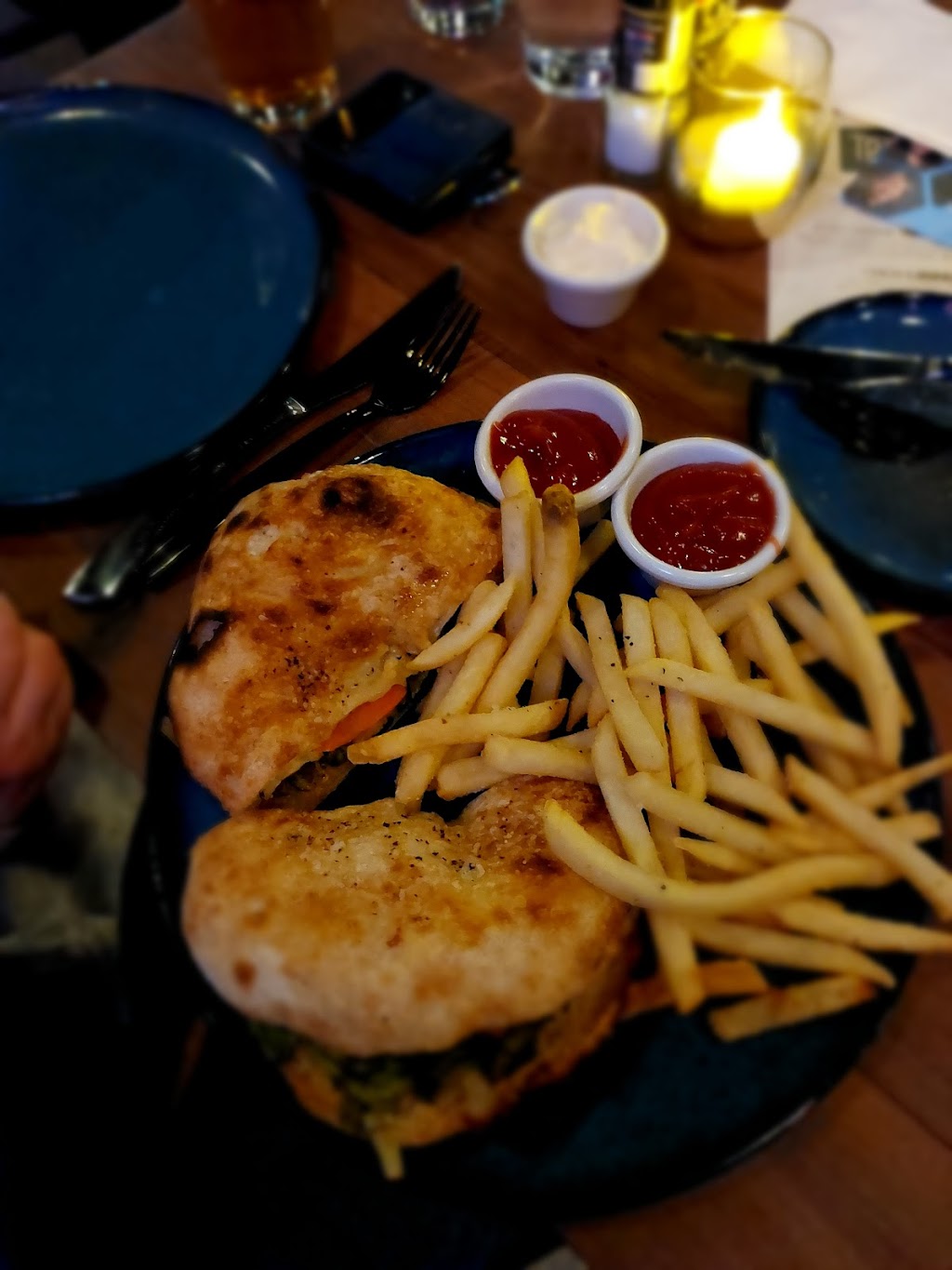 Muze Gastropub | restaurant | 1384 Hird Ave, Lakewood, OH 44107, USA | 2168014286 OR +1 216-801-4286