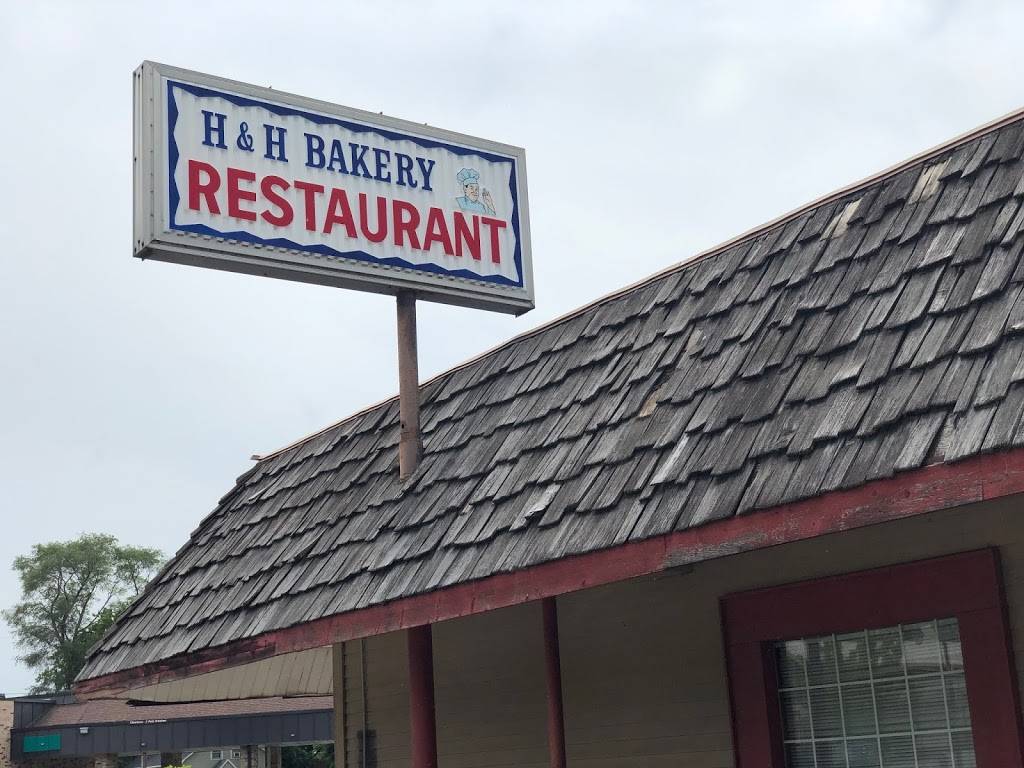 H&H Bakery and Restaurant | bakery | 200 S Mable St, Pinconning, MI 48650, USA | 9898794121 OR +1 989-879-4121