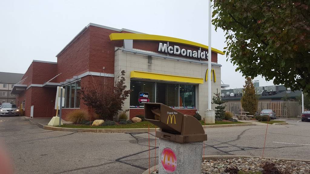 McDonalds | cafe | 4310 Stadium Dr, Kalamazoo, MI 49008, USA | 2693723028 OR +1 269-372-3028