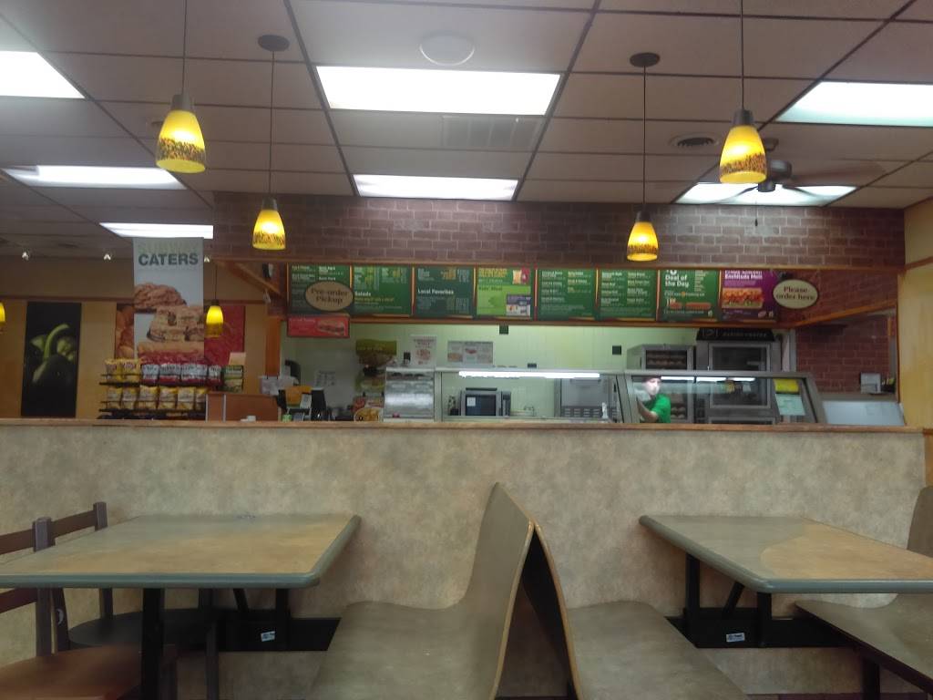 Subway Restaurants | restaurant | 108 N Main St, LaFayette, GA 30728, USA | 7066385672 OR +1 706-638-5672