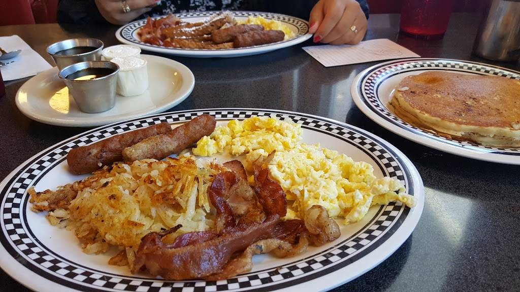 Metro Diner OC | restaurant | 2316 W Davis St, Dallas, TX 75208, USA | 2149437473 OR +1 214-943-7473