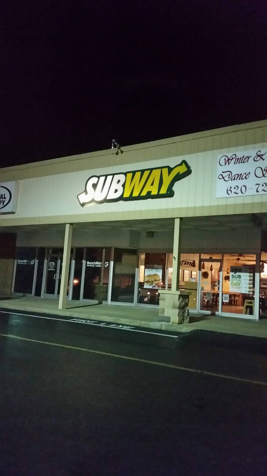 Subway | restaurant | 227 W Summer St, Greeneville, TN 37743, USA | 4236392848 OR +1 423-639-2848