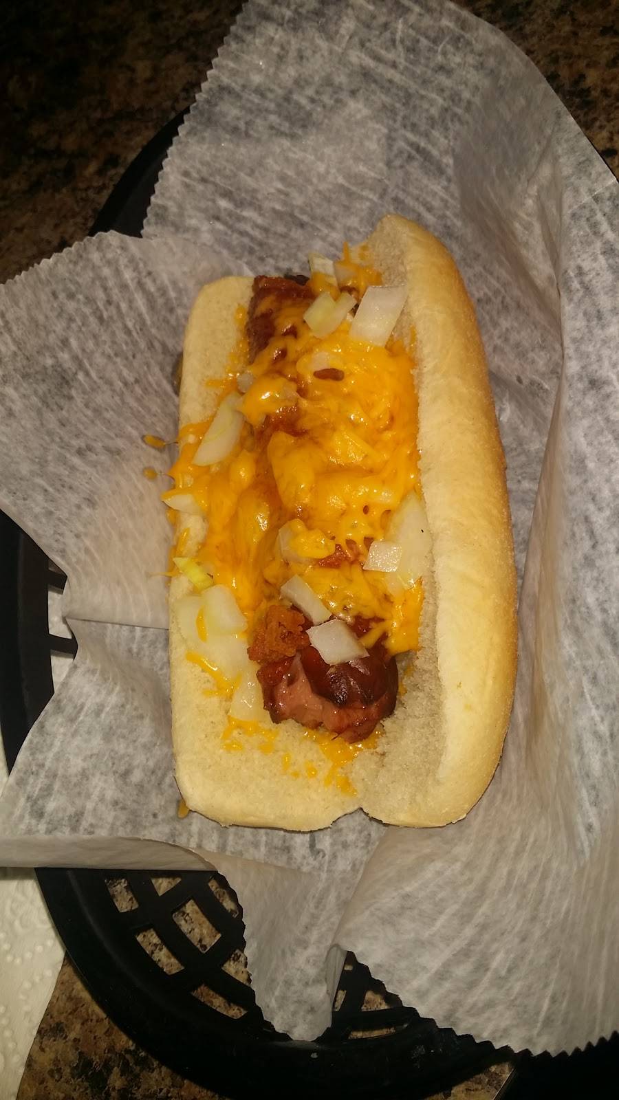 Maggies Place | restaurant | 6515 N Dixie Dr, Dayton, OH 45414, USA | 9378900071 OR +1 937-890-0071