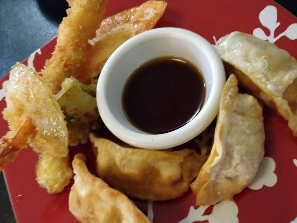 Mobo Sushi | restaurant | 5975 N Academy Blvd, Colorado Springs, CO 80918, USA | 7195938249 OR +1 719-593-8249