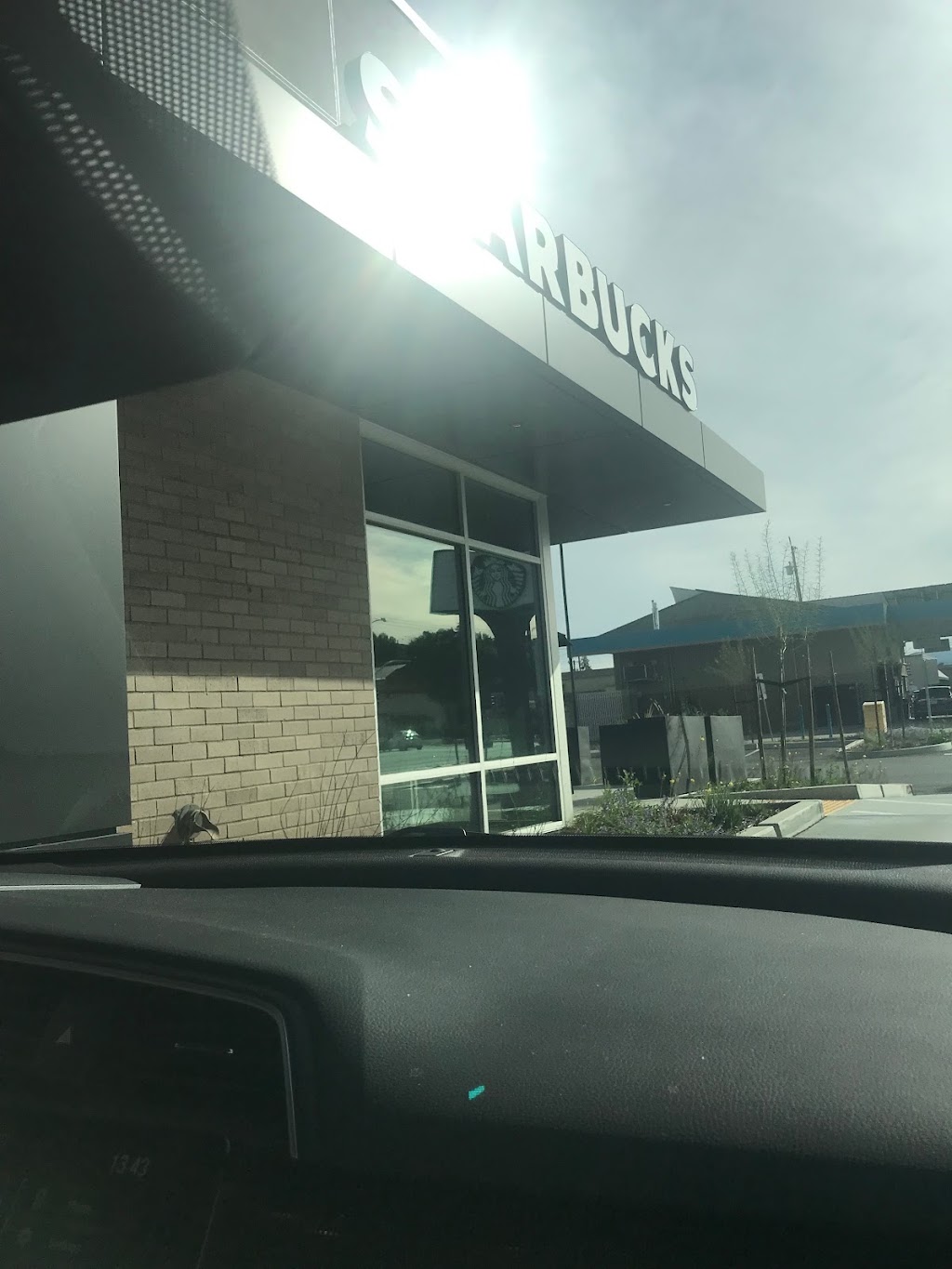 Starbucks | cafe | 111 San Felipe Rd, Hollister, CA 95023, USA | 8319000209 OR +1 831-900-0209