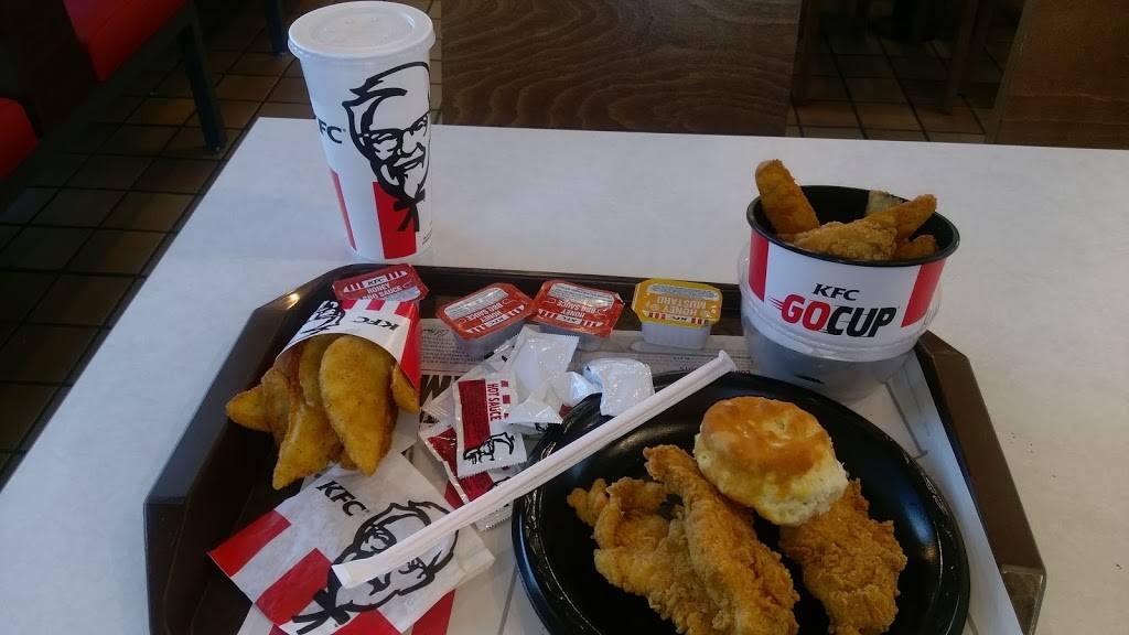 KFC | restaurant | 2300 SW 336th St, Federal Way, WA 98023, USA | 2536611126 OR +1 253-661-1126