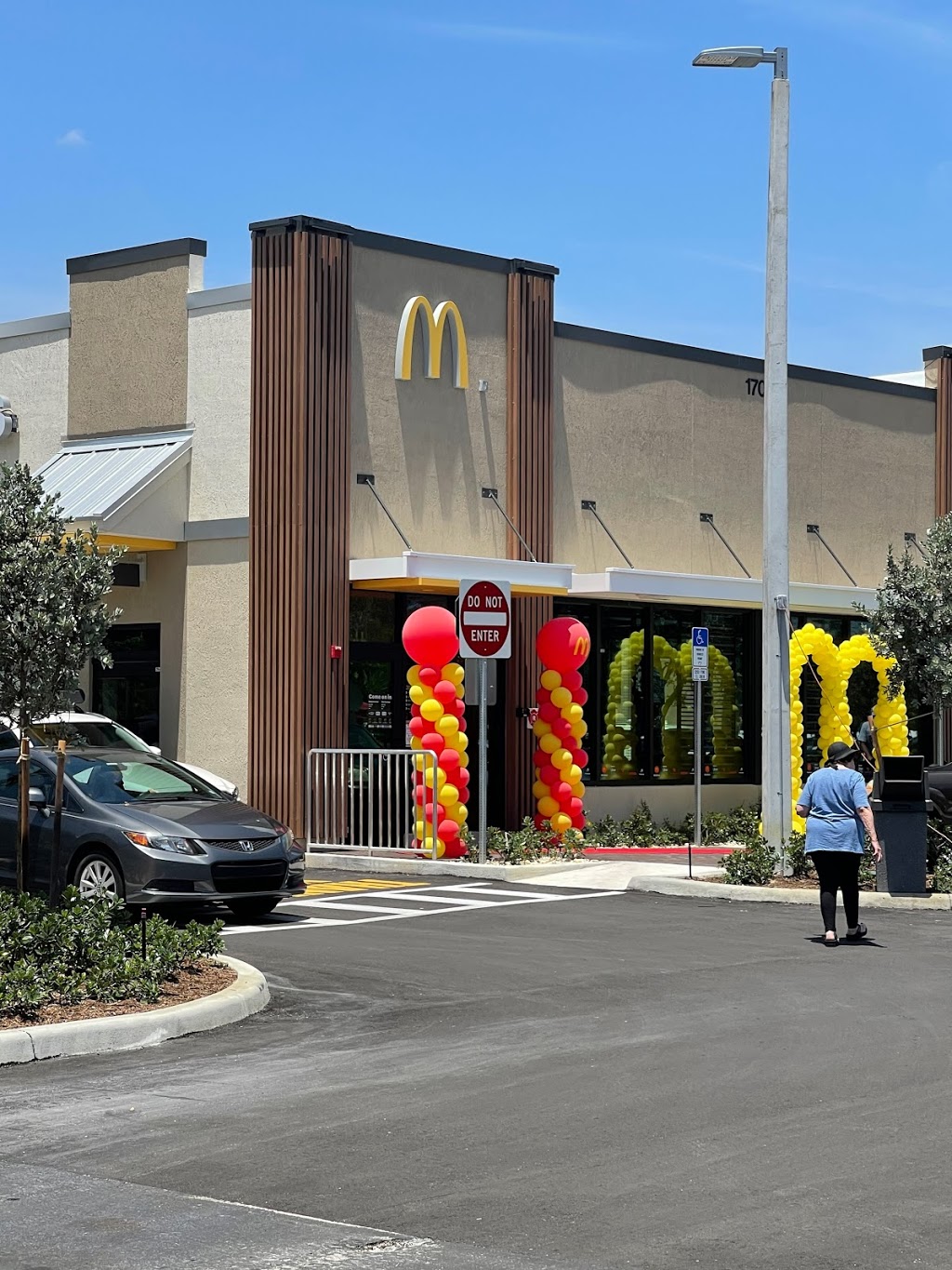 McDonalds - NEW LOCATION (next to Walgreens) NOW OPEN | restaurant | 1701 S Congress Ave, Boynton Beach, FL 33426, USA | 5617323331 OR +1 561-732-3331