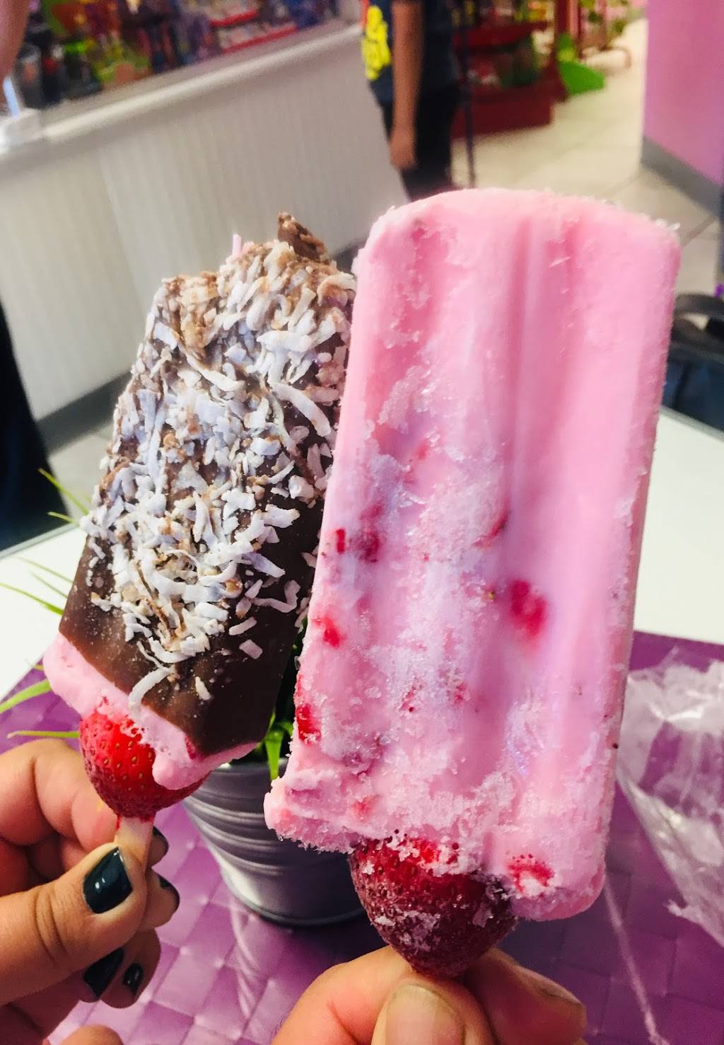 Las Mariposas Neveria | restaurant | 2300 S Chambers Rd, Aurora, CO 80014, USA | 3037453382 OR +1 303-745-3382