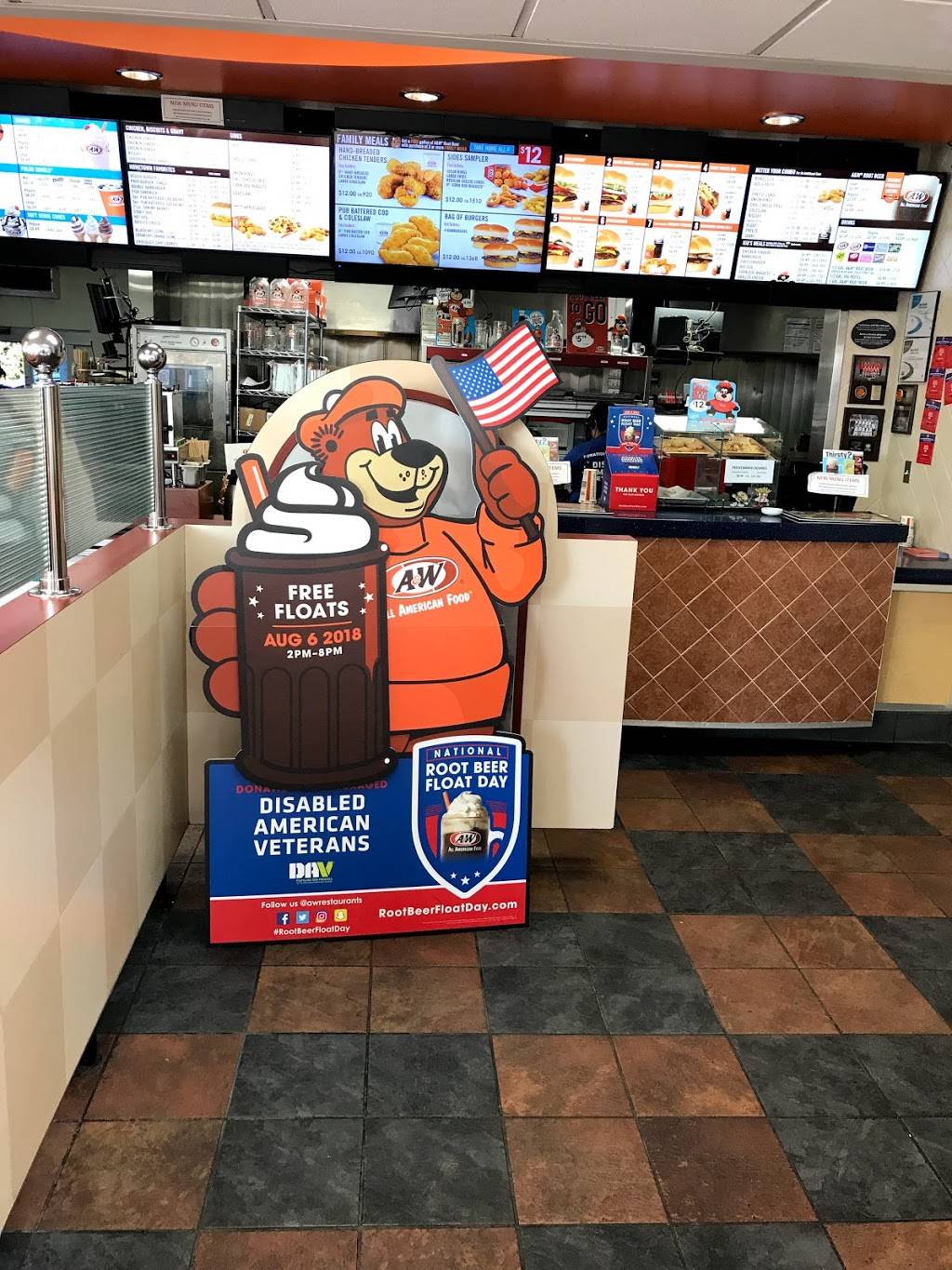 A&W | restaurant | 501 Main St, St Helena, CA 94574, USA | 7079634333 OR +1 707-963-4333