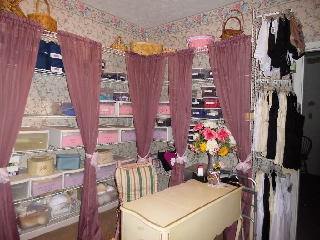 Absolute Perfection Bra-Tique | restaurant | 839 Lee-Grant Ave, Appomattox, VA 24522, USA | 4343520233 OR +1 434-352-0233