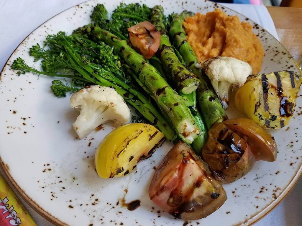 Ostra Restaurant | restaurant | 212 W Crockett St, San Antonio, TX 78205, USA | 2103965817 OR +1 210-396-5817