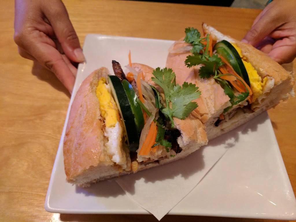 Mignon Pho + Seafood | restaurant | 3860 Convoy St, San Diego, CA 92111, USA | 8582780669 OR +1 858-278-0669