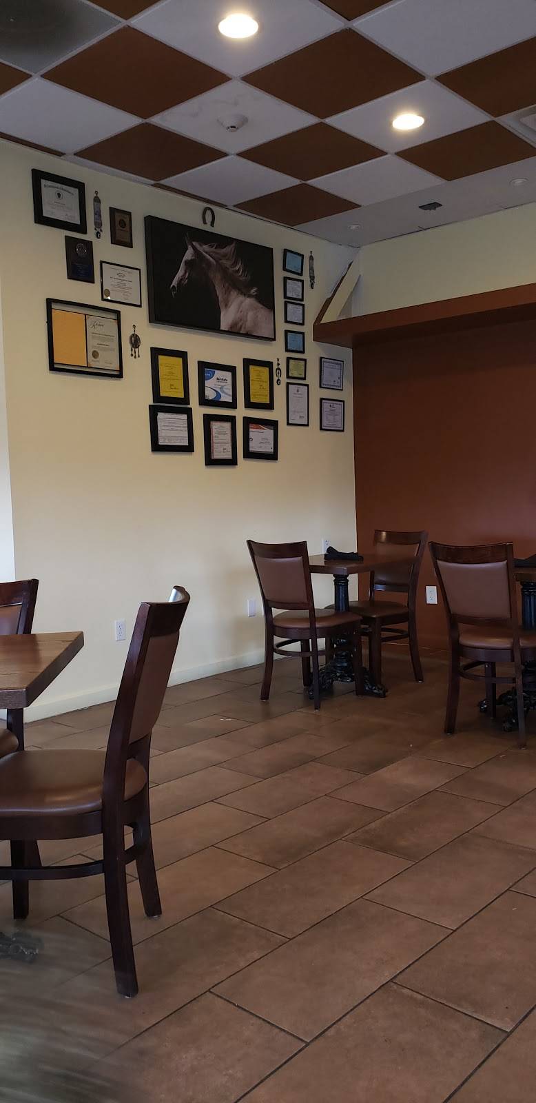 Aladdins Grill | restaurant | 148 Squire Rd, Revere, MA 02151, USA | 7812894670 OR +1 781-289-4670