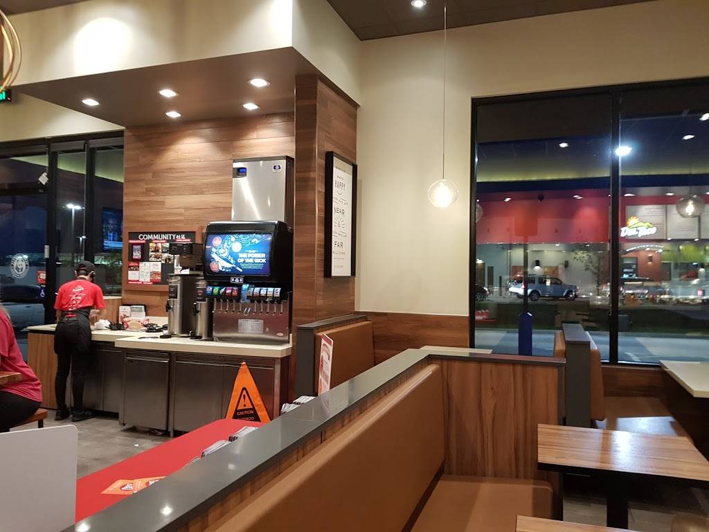 Panda Express | restaurant | 1521 Garth Brooks Blvd, Yukon, OK 73099, USA | 4053508008 OR +1 405-350-8008