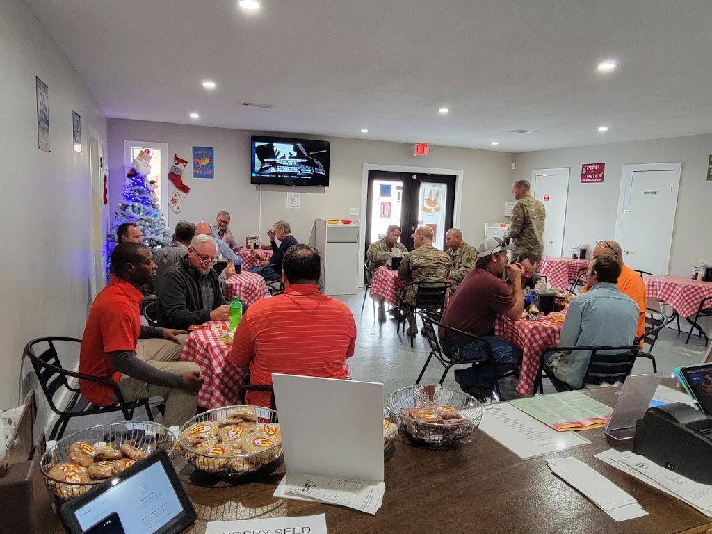 Hot Dawg Queen | restaurant | 717 S Tyndall Pkwy, Panama City, FL 32404, USA | 8502154255 OR +1 850-215-4255