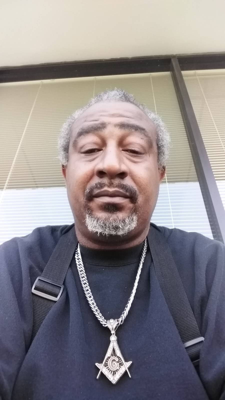 Americas Best Wings | restaurant | 5650 Brook Rd, Richmond, VA 23227, USA | 8042610700 OR +1 804-261-0700