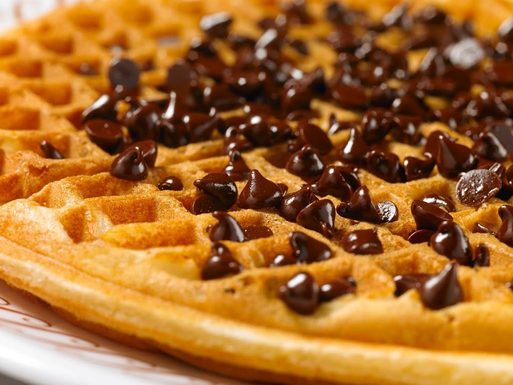 Waffle House | meal takeaway | 2624 Westinghouse Blvd, Raleigh, NC 27604, USA | 9198335954 OR +1 919-833-5954