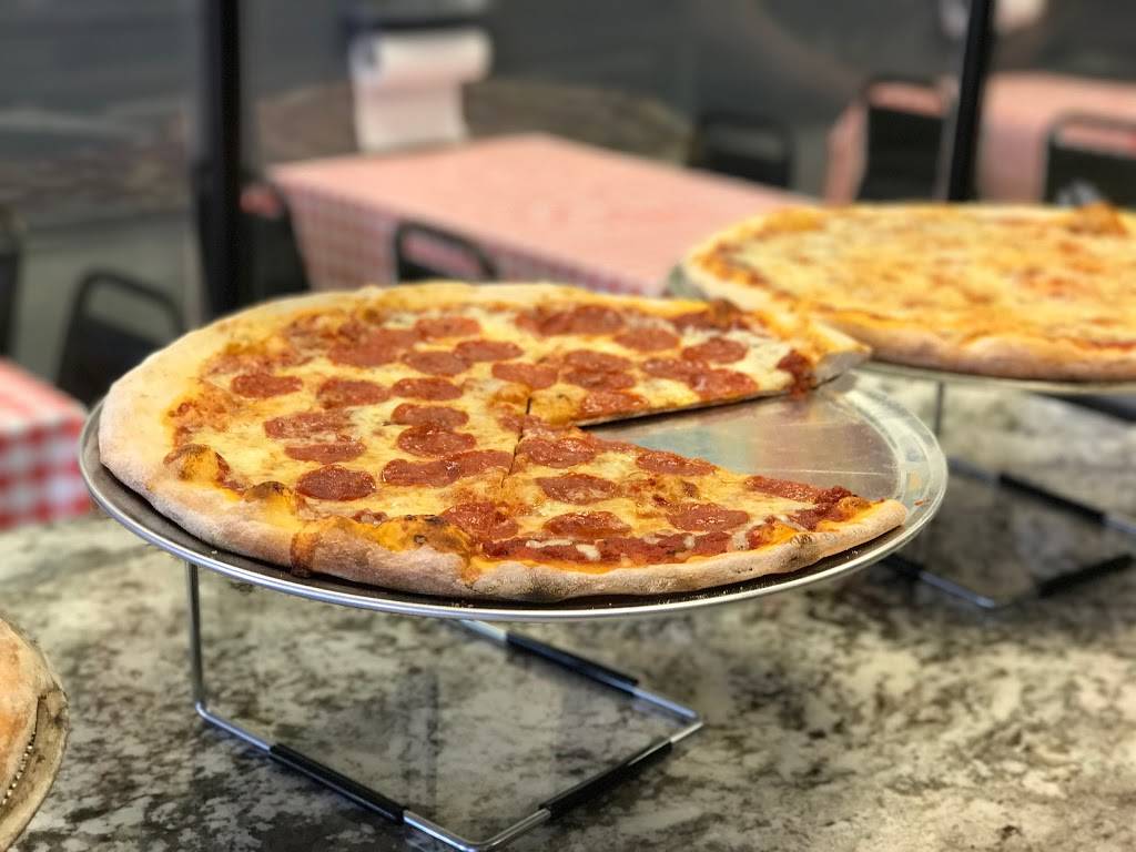 Hanks Pizza Kitchen | restaurant | 8830 N Himes Ave, Tampa, FL 33614, USA | 8139307900 OR +1 813-930-7900