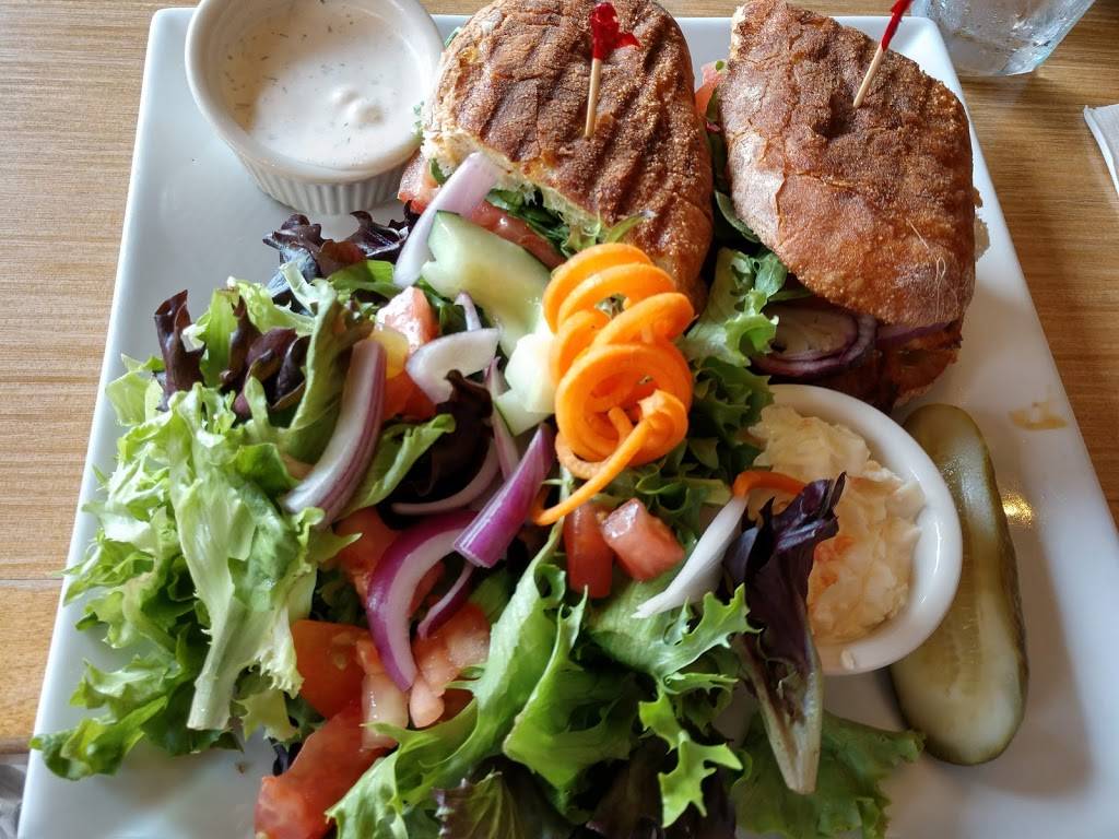 Candlewyck Diner | restaurant | 179 Paterson Ave, East Rutherford, NJ 07073, USA | 2019334446 OR +1 201-933-4446