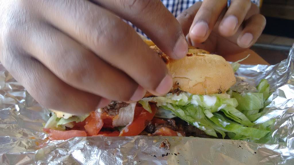 Mariscos La Costa | restaurant | 240 Eleventh St, Tracy, CA 95376, USA | 2098324031 OR +1 209-832-4031