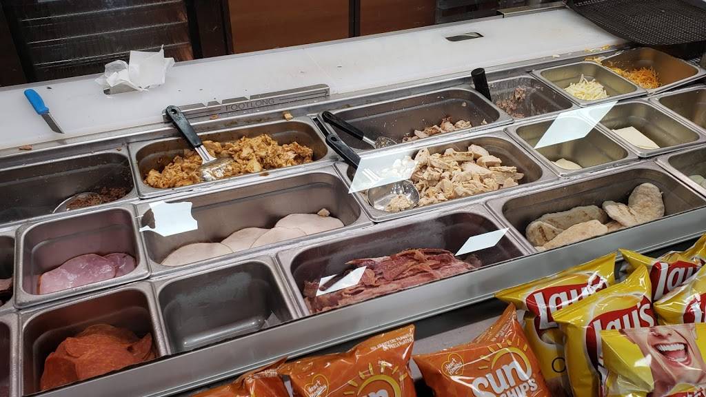 Subway Restaurants | restaurant | Exit 280 @ I-40 &, TN-56, Baxter, TN 38544, USA | 9318586150 OR +1 931-858-6150