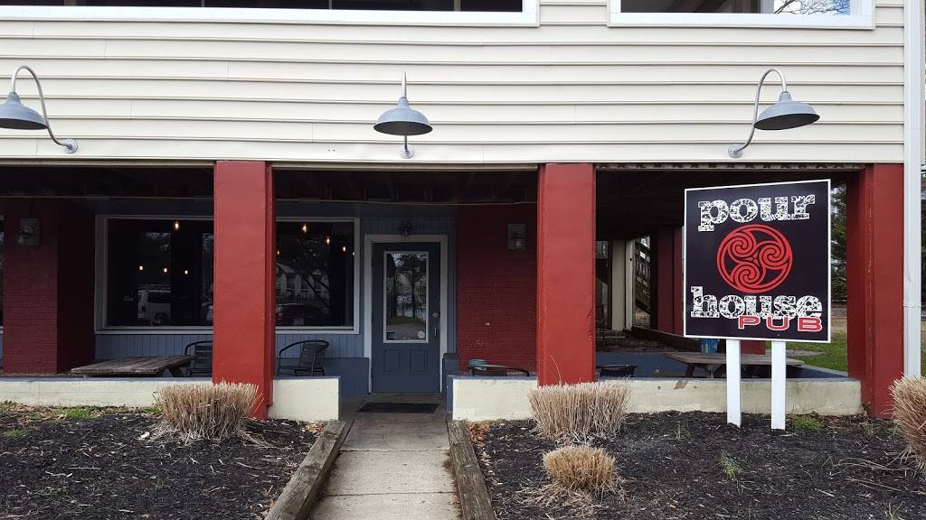 The Pour House Pub | restaurant | 205 A Tackle Cir, Chester, MD 21619, USA | 4432493242 OR +1 443-249-3242